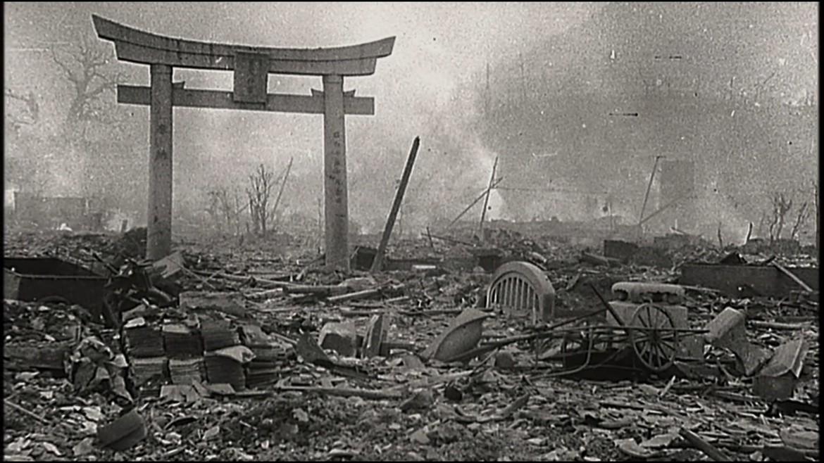 White Light/Black Rain: The Destruction of Hiroshima and Nagasaki (2007)